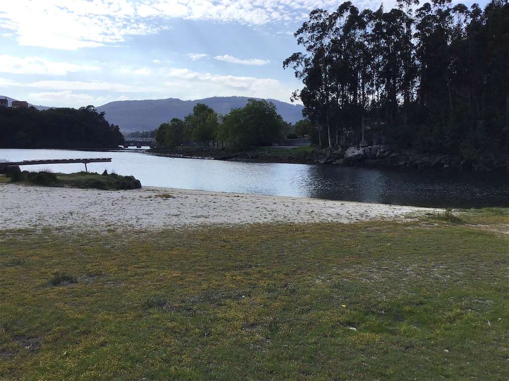 Playa Fluvial Arcade Galicia