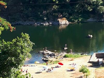 Playa fluvial de Sela